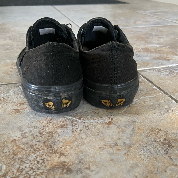 Kids Vans - Picture 4 of 6